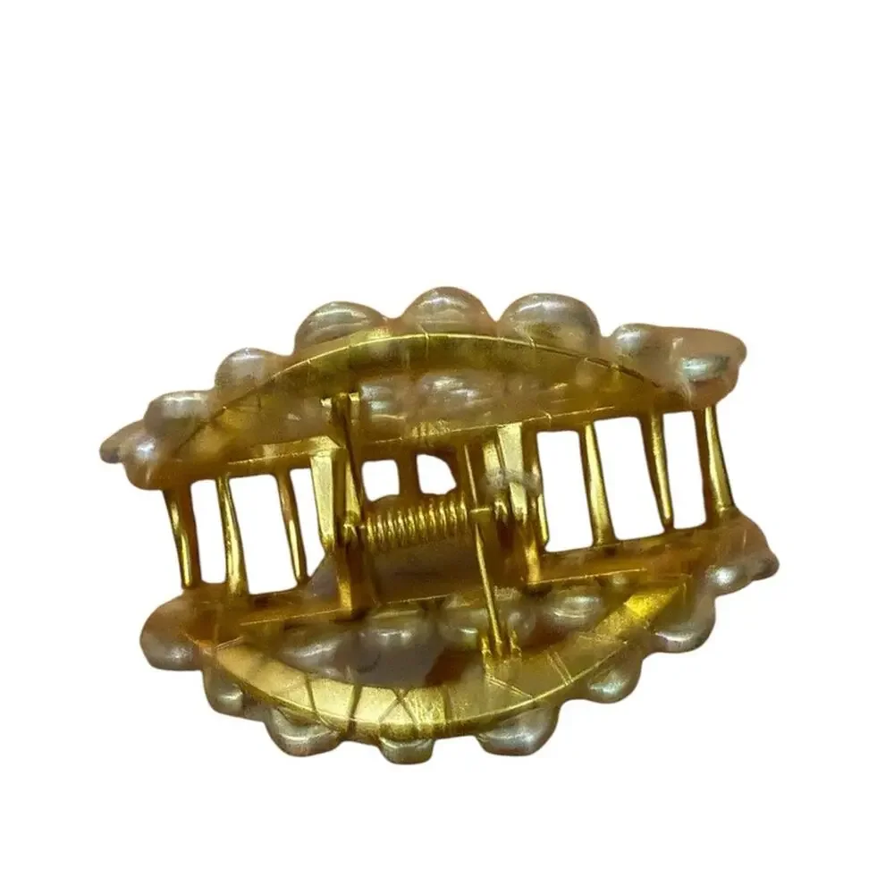 J. Crew Isola Perla claw hair clip